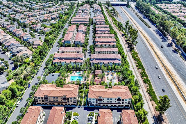 92 Capricorn, Irvine CA: https://media.crmls.org/medias/086e493d-43e9-4f7c-b327-98a132b45f17.jpg
