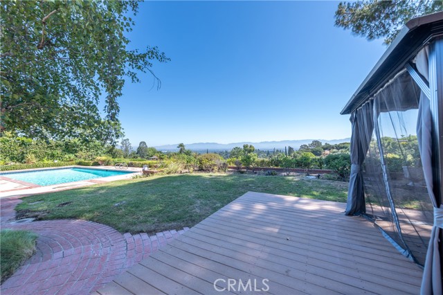 Detail Gallery Image 26 of 26 For 16511 Academia Dr, Encino,  CA 91436 - 3 Beds | 3/1 Baths