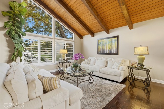 Detail Gallery Image 19 of 43 For 489 Oakhampton, Thousand Oaks,  CA 91361 - 4 Beds | 4 Baths