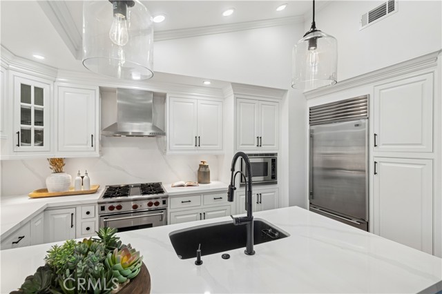 Detail Gallery Image 11 of 37 For 990 Bayside Cove #609,  Newport Beach,  CA 92660 - 3 Beds | 2 Baths