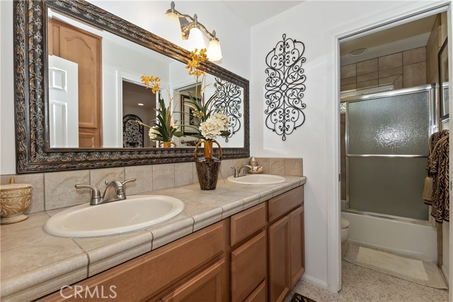 31816 Silver Spruce Drive, Running Springs CA: https://media.crmls.org/medias/086feb55-3dfd-4743-b18e-a20723125890.jpg