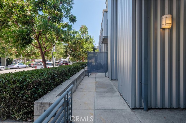 Detail Gallery Image 32 of 55 For 13045 Pacific Promenade #132,  Playa Vista,  CA 90094 - 1 Beds | 1/1 Baths