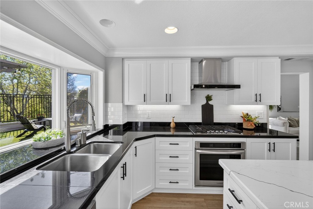 MLS #OC26040336 image #30