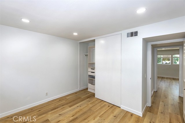Image 18 of 46 For 5353 Barrett Circle