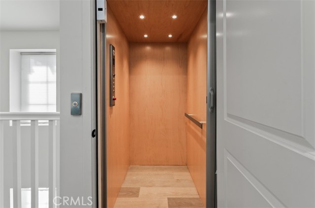 Detail Gallery Image 35 of 47 For 1373 N Coast Hwy, Laguna Beach,  CA 92651 - 3 Beds | 3/1 Baths