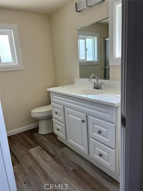 Detail Gallery Image 5 of 20 For 1500 Palm Dr, Bakersfield,  CA 93305 - 3 Beds | 2 Baths