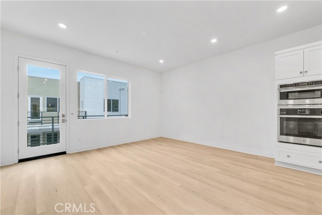 Detail Gallery Image 9 of 22 For 165 Baluster, Irvine,  CA 92618 - 1 Beds | 1 Baths