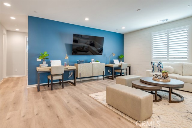 Detail Gallery Image 24 of 39 For 6509 Canyon Oaks Dr, Simi Valley,  CA 93063 - 5 Beds | 5/1 Baths