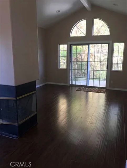 Detail Gallery Image 4 of 60 For 5224 Woodlake, Woodland Hills,  CA 91367 - 4 Beds | 3/1 Baths