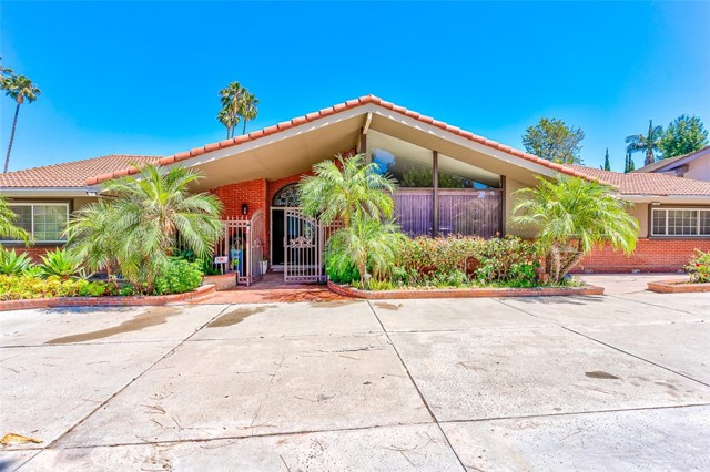 Detail Gallery Image 1 of 43 For 2960 Terraza Pl, Fullerton,  CA 92835 - 4 Beds | 4 Baths
