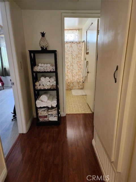 Detail Gallery Image 2 of 12 For 15116 S Raymond Ave #104,  Gardena,  CA 90247 - 2 Beds | 2 Baths