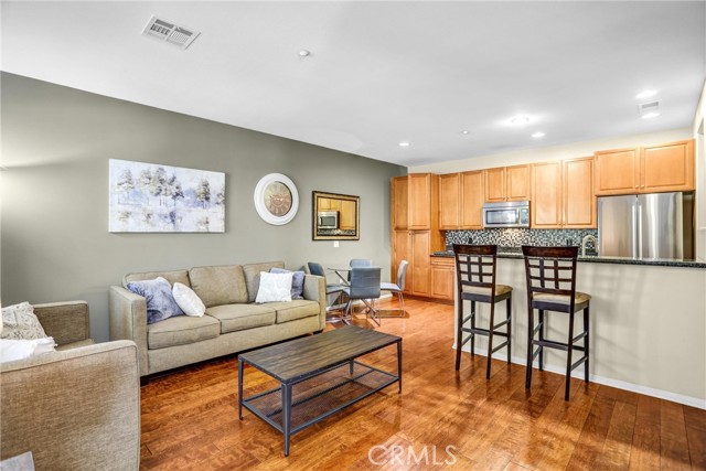 Detail Gallery Image 3 of 27 For 30505 Canyon Hills #2204,  Lake Elsinore,  CA 92532 - 2 Beds | 2/1 Baths