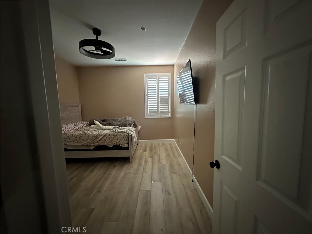 https://media.crmls.org/medias/0877a4a2-e775-44ec-8f8e-17668cd6ad27.jpg?preset=X-Large
