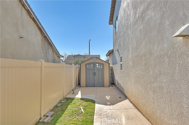 Detail Gallery Image 60 of 60 For 4822 Carl Ct, Jurupa Valley,  CA 91752 - 5 Beds | 3/1 Baths