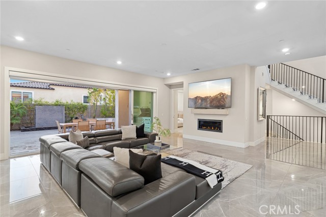 56 Claudius Court, Irvine CA: https://media.crmls.org/medias/08787b53-fd5c-48b6-9d03-c4bbdbb5b836.jpg