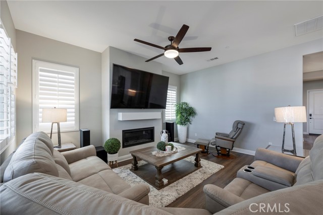 24185 Sprout Drive, Corona CA: https://media.crmls.org/medias/0878abf4-58ba-48c1-a4d9-393027563df9.jpg