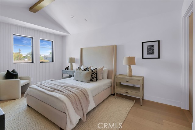 4455 Katherine Avenue, Sherman Oaks CA: https://media.crmls.org/medias/0878b1b0-f88d-4cad-a9e9-2ca5c0687a07.jpg
