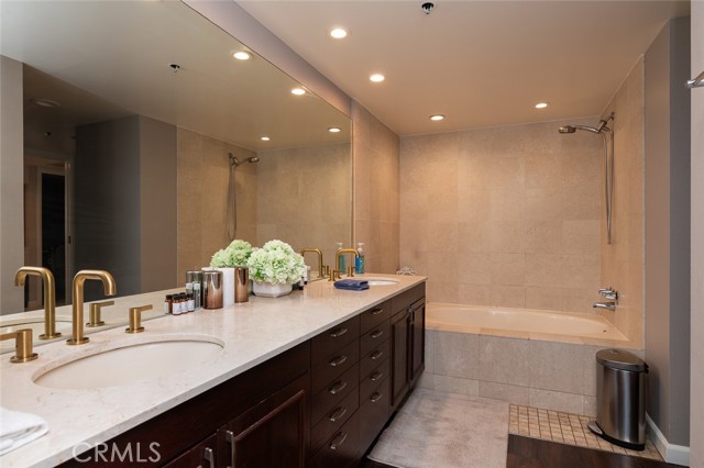 Detail Gallery Image 22 of 66 For 345 Pioneer Dr #1201,  Glendale,  CA 91203 - 2 Beds | 2 Baths