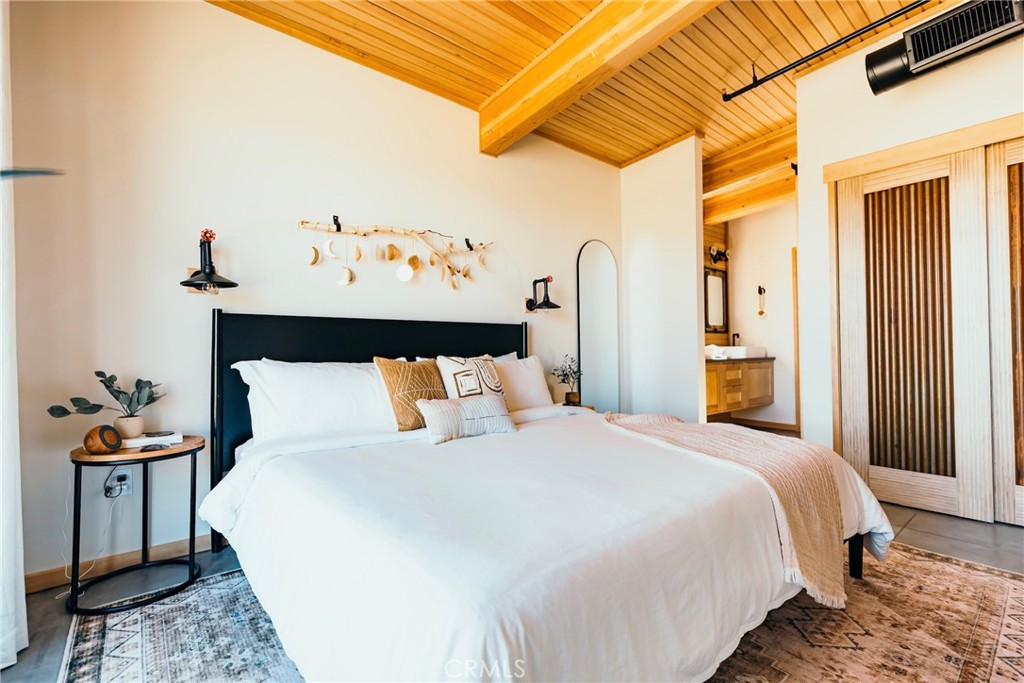 MLS #OC25041427 image #25