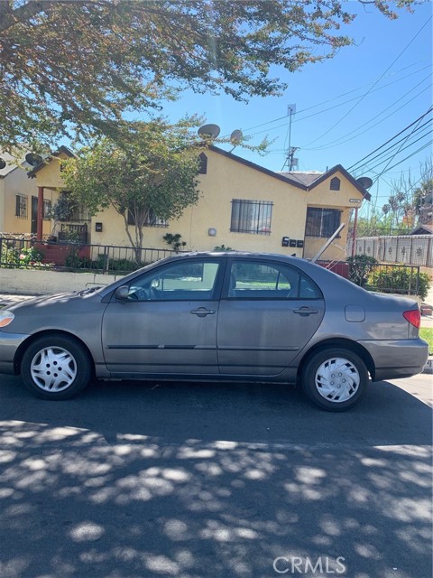 Detail Gallery Image 4 of 34 For 1742 W 82nd, Los Angeles,  CA 90047 - – Beds | – Baths