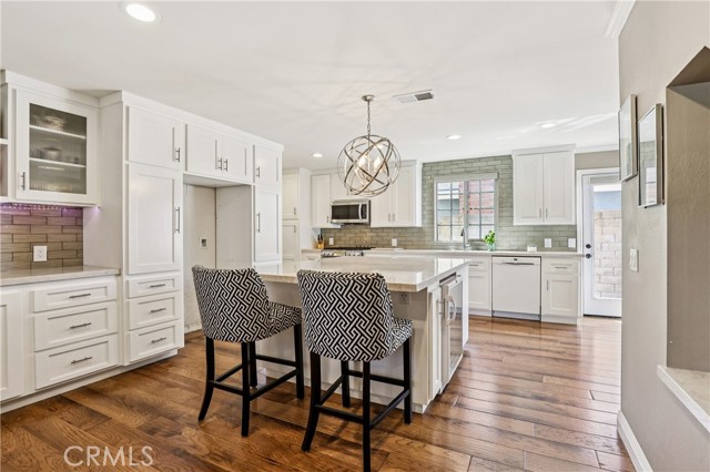 Detail Gallery Image 6 of 30 For 13541 Dean, Tustin,  CA 92780 - 5 Beds | 3 Baths