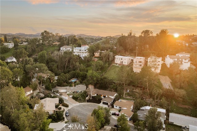 Detail Gallery Image 38 of 44 For 5105 Tendilla, Woodland Hills,  CA 91364 - 3 Beds | 2 Baths