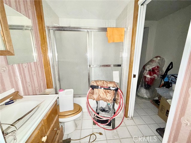 Detail Gallery Image 17 of 33 For 82489 3rd St, Trona,  CA 93562 - 6 Beds | 3 Baths