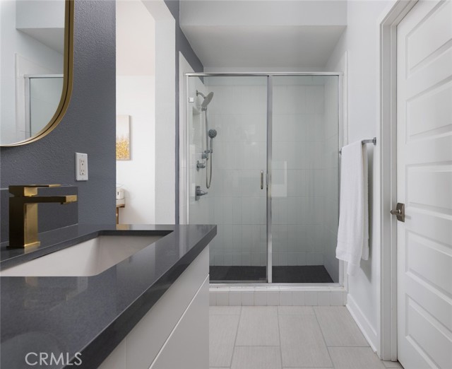 15 Ebb Tide Circle, Newport Beach CA: https://media.crmls.org/medias/087db107-cc10-4ab7-9e36-cae62cc7f5fb.jpg