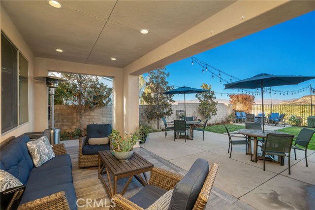 25140 Golden Maple Drive, Canyon Country CA: https://media.crmls.org/medias/087ed20f-d661-4fc9-9e4f-ec4fe9483022.jpg
