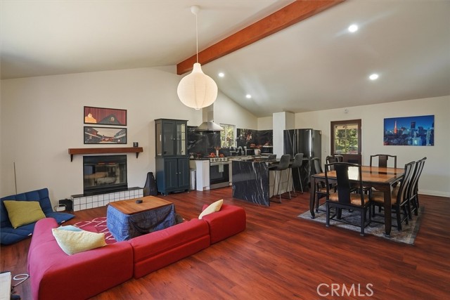 Detail Gallery Image 3 of 19 For 30512 Arlington St, Castaic,  CA 91384 - 3 Beds | 2 Baths