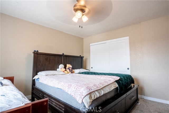 Detail Gallery Image 4 of 11 For 21101 Sitkan Rd, Apple Valley,  CA 92308 - 3 Beds | 2 Baths