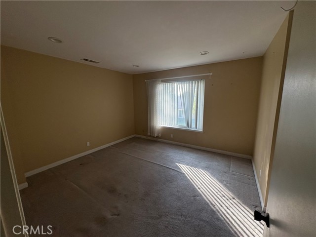 Detail Gallery Image 7 of 7 For 200 Carriage Dr #B, Santa Ana,  CA 92707 - 3 Beds | 1/1 Baths