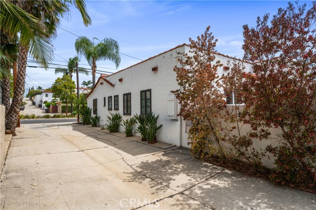 Detail Gallery Image 35 of 38 For 5022 E Broadway, Long Beach,  CA 90803 - 2 Beds | 2 Baths