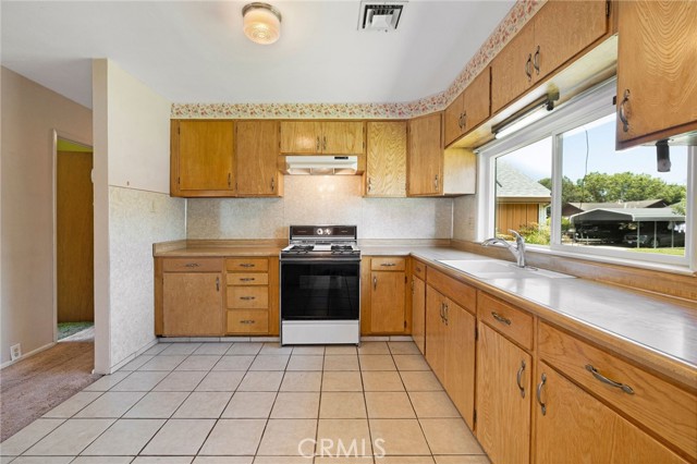 991 Vermont Street, Gridley CA: https://media.crmls.org/medias/087fb807-7003-4ed0-aa0a-f4039eb9fc4e.jpg