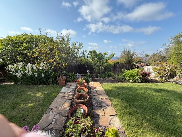 557 Via Almar, Palos Verdes Estates CA: https://media.crmls.org/medias/087fc36d-8d89-40a8-9e64-755ac0ad827d.jpg