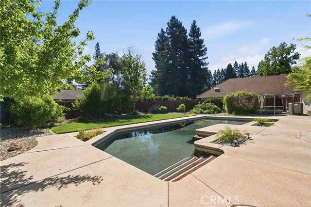 Detail Gallery Image 35 of 43 For 736 Leafcrest Drive, Chico,  CA 95926 - 5 Beds | 3 Baths