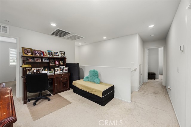 Detail Gallery Image 17 of 34 For 11115 Guaranda Pl, Bakersfield,  CA 93306 - 5 Beds | 3 Baths