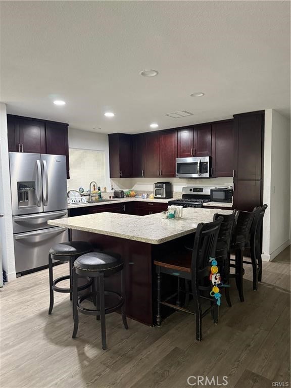 Detail Gallery Image 5 of 6 For 300 N Ellis St #3,  Lake Elsinore,  CA 92530 - 2 Beds | 2 Baths