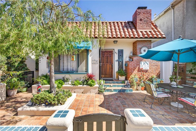 Detail Gallery Image 2 of 35 For 40 La Verne Ave, Long Beach,  CA 90803 - 4 Beds | 3 Baths