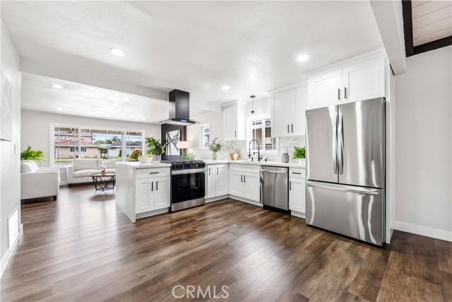 5472 Santa Gertrudes, Garden Grove CA: https://media.crmls.org/medias/08821323-d1cc-4412-b18a-77c70bdc3084.jpg