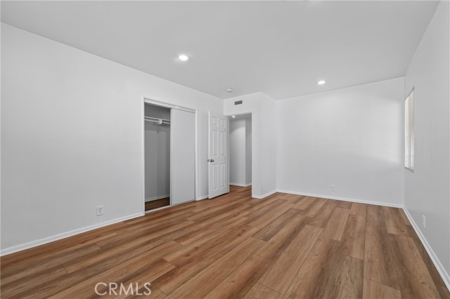 6819 Bellaire Avenue photo 25