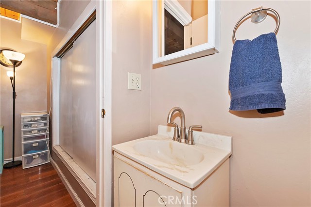 Detail Gallery Image 13 of 27 For 1930 Nob Hill Dr, Running Springs,  CA 92382 - 2 Beds | 1/1 Baths