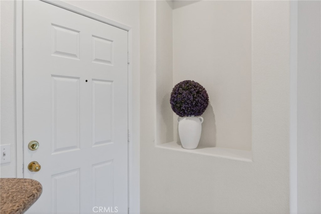 https://media.crmls.org/medias/0883c58d-5240-468a-8a41-1a59918bd828.jpg?preset=X-Large