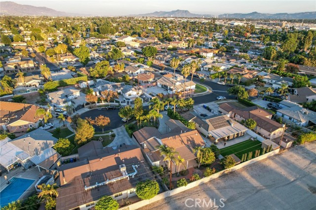 13358 Blythe Street, North Hollywood CA: https://media.crmls.org/medias/08849822-9845-497a-b937-5886fb33e6ef.jpg