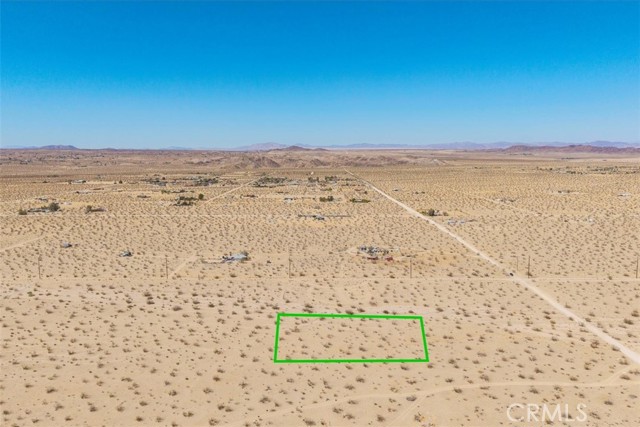 5888 La Ferney Avenue, Joshua Tree CA: https://media.crmls.org/medias/0886bdd9-97b6-48fa-b23c-fdf9edd900f2.jpg