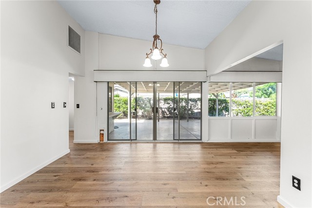 1204 San Jacinto, Redlands CA: https://media.crmls.org/medias/0886cda8-411a-48dd-822e-1e704a66f2a4.jpg