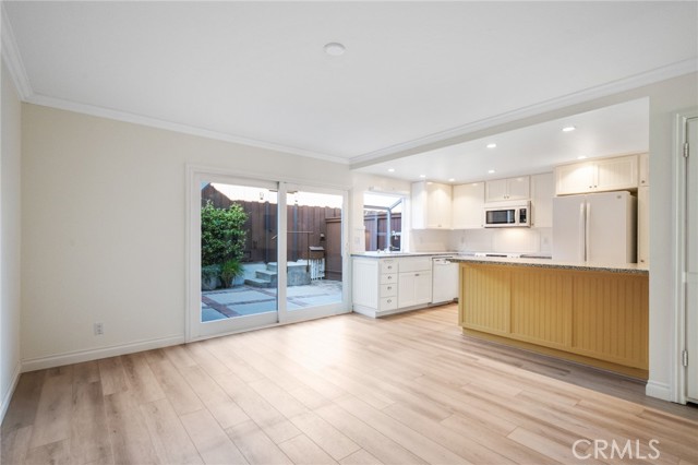 Detail Gallery Image 8 of 37 For 2279 Stonewood Ct, San Pedro,  CA 90732 - 3 Beds | 2/1 Baths