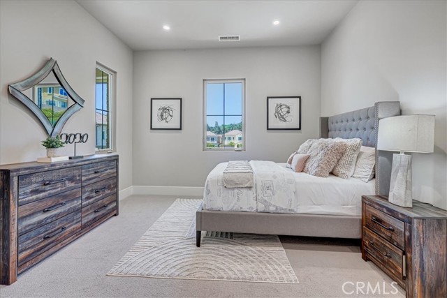 100 Bozeman, Irvine CA: https://media.crmls.org/medias/0887d66c-4c17-4bed-9fd5-d40c4e231ea9.jpg