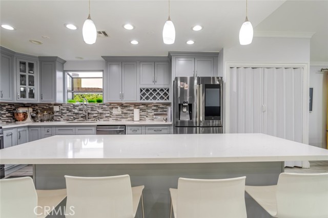 Detail Gallery Image 24 of 50 For 17242 Horace St, Granada Hills,  CA 91344 - 4 Beds | 4 Baths