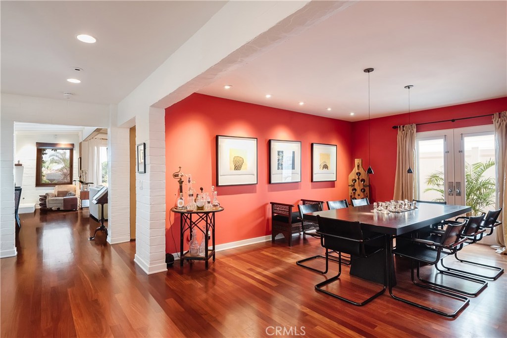 621 31st Street Manhattan Beach, California Short term 4 bed/3.5 bath rental available July 1 - Nov 1, 2021. Get ready, this one is special. Living here is like living at a spa retreat in this one-of-a-kind fully furnished & uniquely appointed home in the heart of the Tree Section on the coveted gas lamp & eucalyptus lined street of 31st. An elevated spacious front patio sets the tone: A Balinese day bed for 2 to lounge in the sun or sit at the outdoor dining table surrounded by incredible foliage. Follow the path to the front door & the magic unfolds: art, textures, cool vibes, European influences, sophistication, old world charm. The kitchen is gorgeous, bright & fully equipped w/gizmos galore for any chef. Past the kitchen & breakfast room is a Moroccan inspired lush patio w/a bubbling water feature. In addition to the spacious bedrooms, all on top floor, there is a separate office, separate dining room with red walls & leather dining chairs, two comfy living rooms with white painted brick walls, vaulted wood ceilings, and even a piano. The master has a patio created for relaxation & meditation among the palms & bamboo furniture. The luxurious master bath has heated floors, a soaking tub for 2 & a bidet. There is also an infrared sauna for your use. The photos show just a glimpse of what it is like to live within the walls of this home. The problem will be that you will want to stay long term.
6 Blocks to the beach, 1 block to the park and Sand Dune, bike or walk to Downtown MB, super close to LAX.